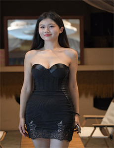 歪歪漫画登录页面免费漫画入口页面秋蝉,粗壮挺进人妻水蜜桃成熟