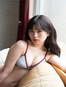 女大学生的红色日记